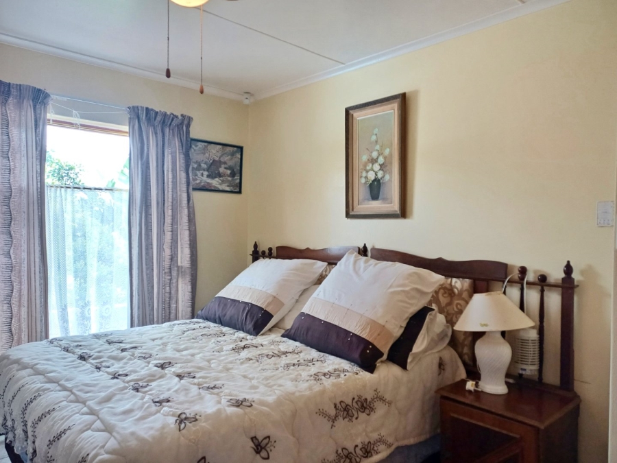 2 Bedroom Property for Sale in Fraaiuitsig Western Cape